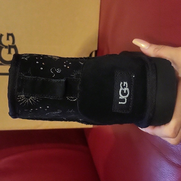 Ugg boots - Picture 3 of 6